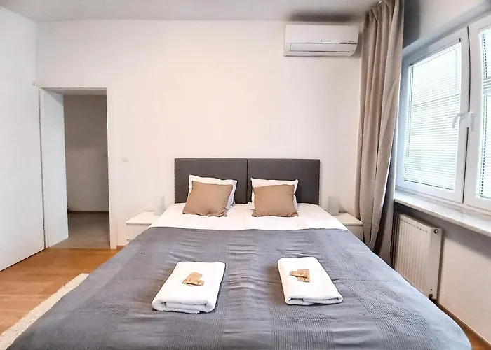 Warsaw Concierge Hoza Centrum
